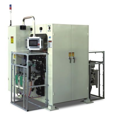 منشفة المطبخ / المرحاض لفة آلة القطع مع DELTA التلقائي محرك سيرفو